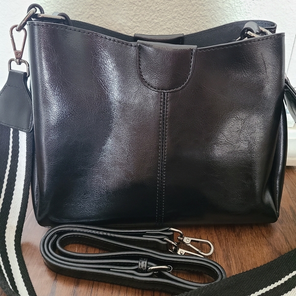 New purse - Picture 2 of 6